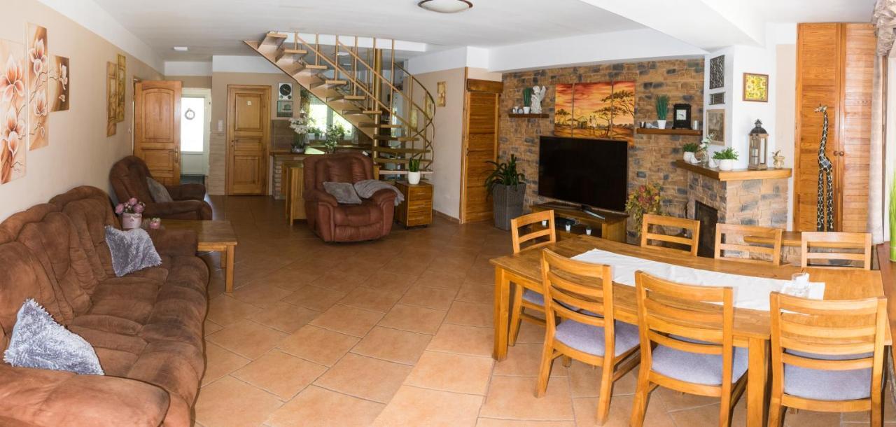 Oazis Apartman Keszthely Exteriér fotografie